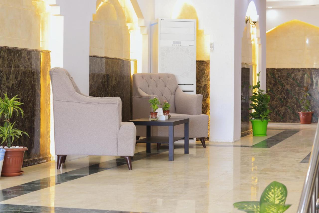 Hotel Al Farhan Dumah Al Jandal à Dawmat al-Jandal Extérieur photo