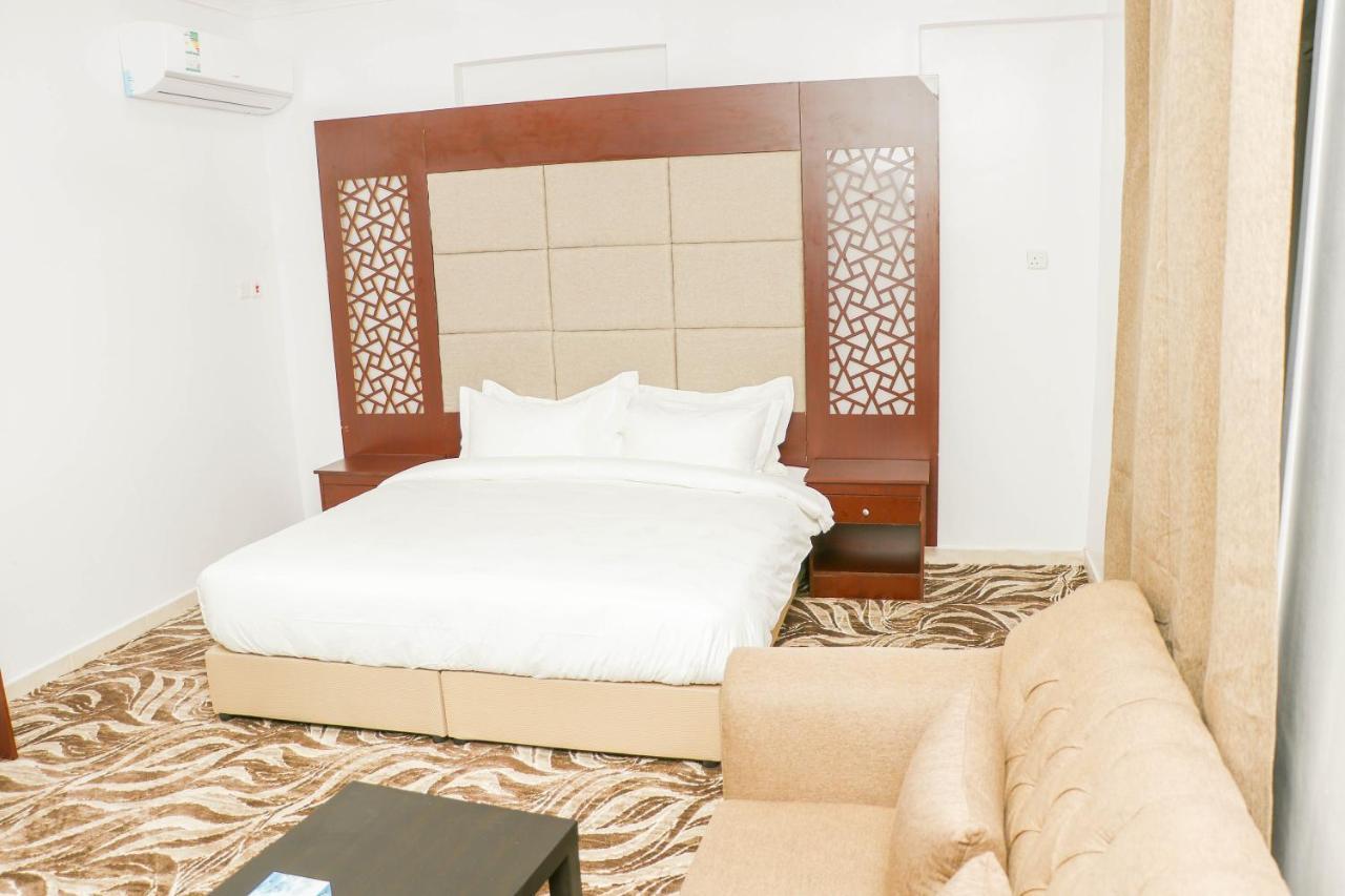 Hotel Al Farhan Dumah Al Jandal à Dawmat al-Jandal Extérieur photo