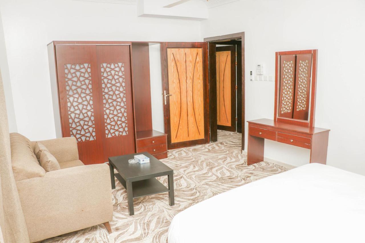 Hotel Al Farhan Dumah Al Jandal à Dawmat al-Jandal Extérieur photo