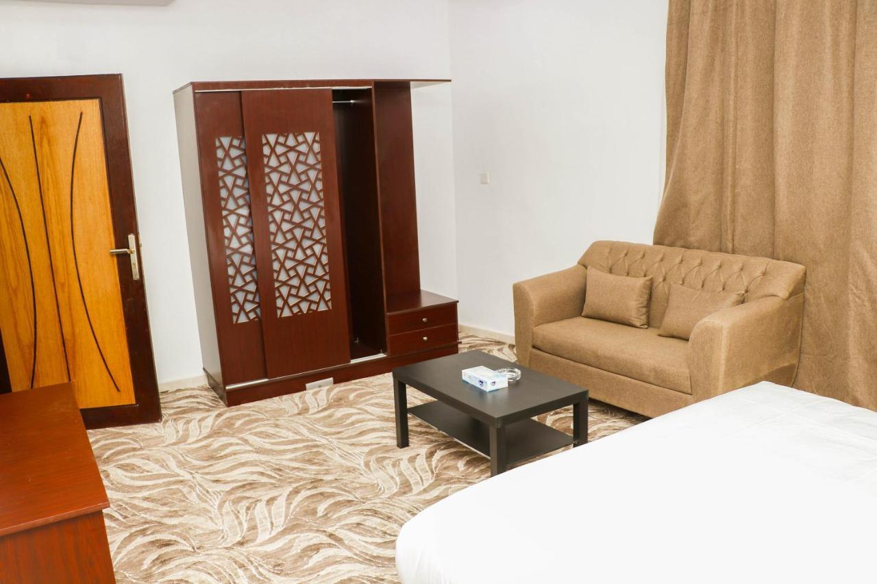 Hotel Al Farhan Dumah Al Jandal à Dawmat al-Jandal Extérieur photo