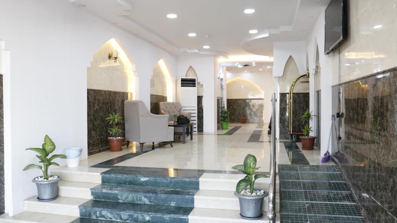 Hotel Al Farhan Dumah Al Jandal à Dawmat al-Jandal Extérieur photo