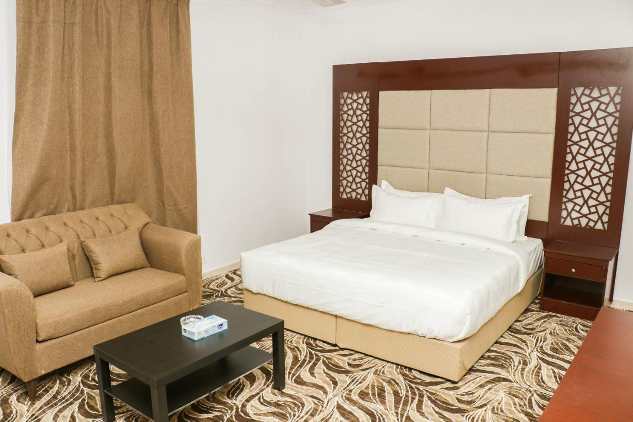 Hotel Al Farhan Dumah Al Jandal à Dawmat al-Jandal Extérieur photo